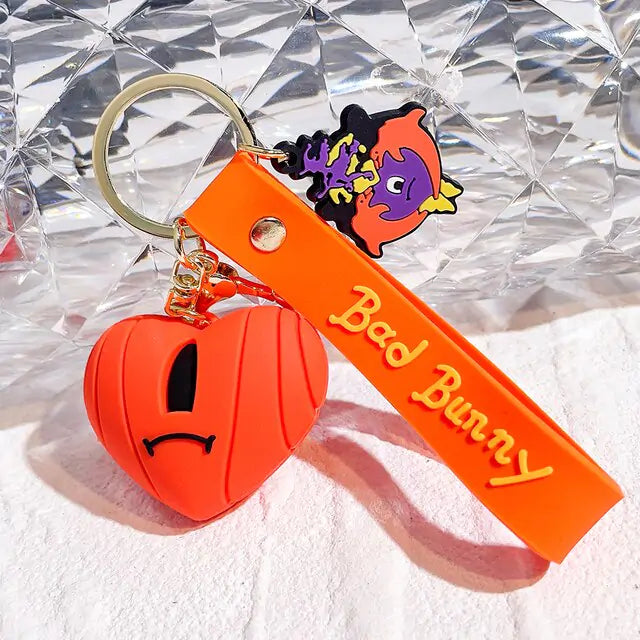 Adorable Bad Bunny Heart Keychain - A Stylish Accessory for Your Keys