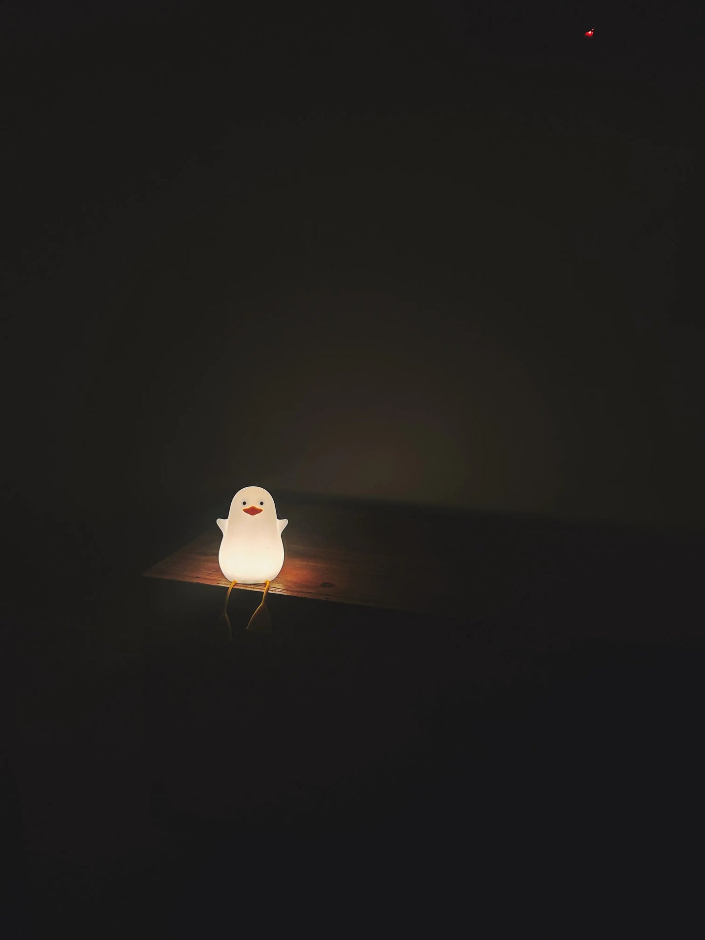 Dewey™ the Duck: A Plush Night Light for Tranquil Bedtimes