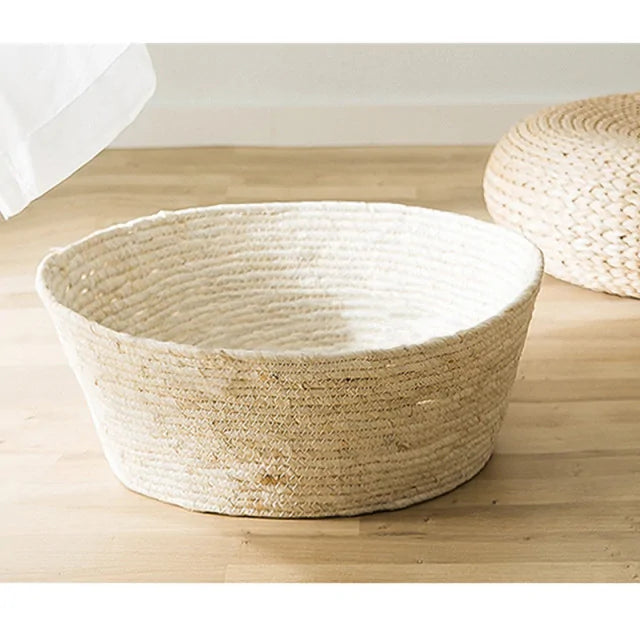 Eco-Friendly Corn Husk Pet Bed - Perfect for Cats and Small Dogs