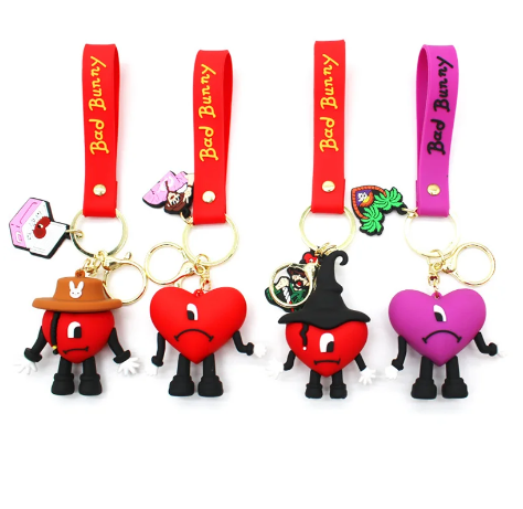 Adorable Bad Bunny Heart Keychain - A Stylish Accessory for Your Keys